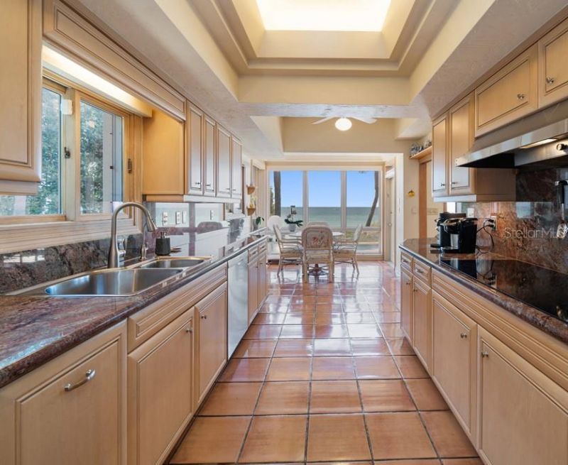 16000 Gulf Boulevard, Redington Beach, FL 33708 Photo