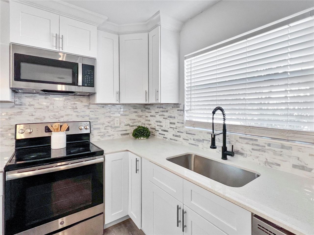 1008 37th Street W, Bradenton, FL 34205 Photo