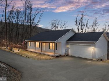 145 TULIP POPLAR DRIVE, LINDEN, VA 22642