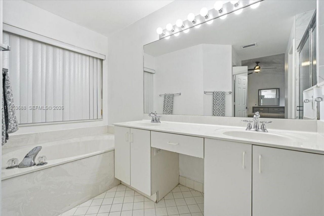 628 Stanton Dr , Weston, FL 33326 Photo