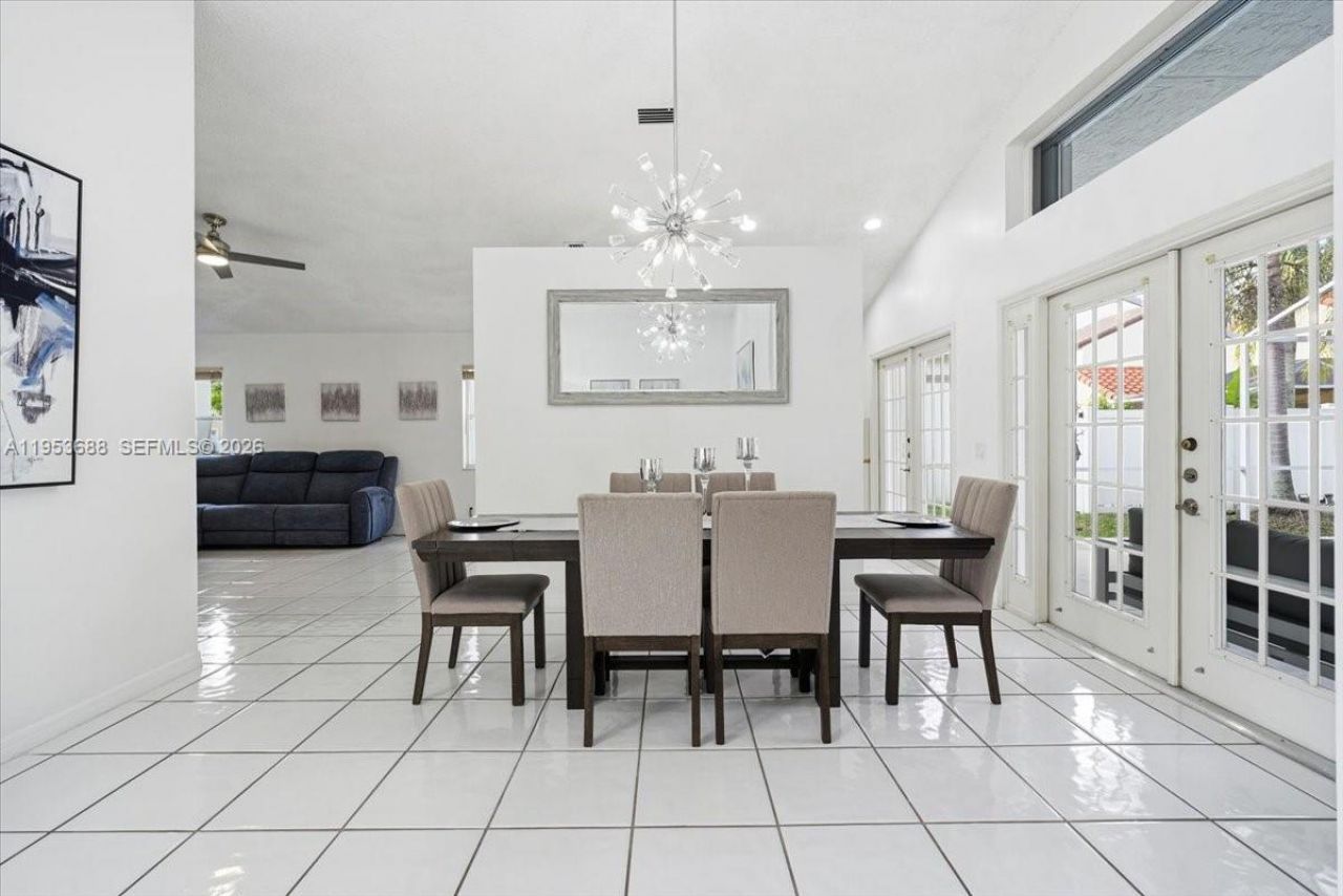 628 Stanton Dr , Weston, FL 33326 Photo