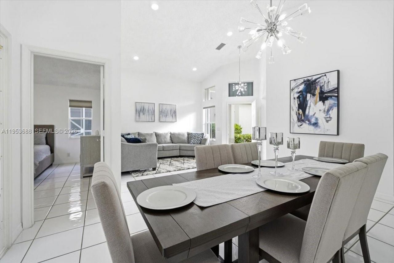 628 Stanton Dr , Weston, FL 33326 Photo