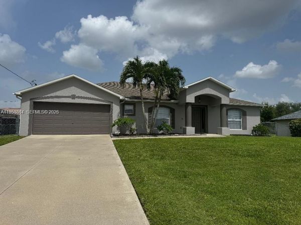 1305 SW 22pl , Cape Coral, FL 33991