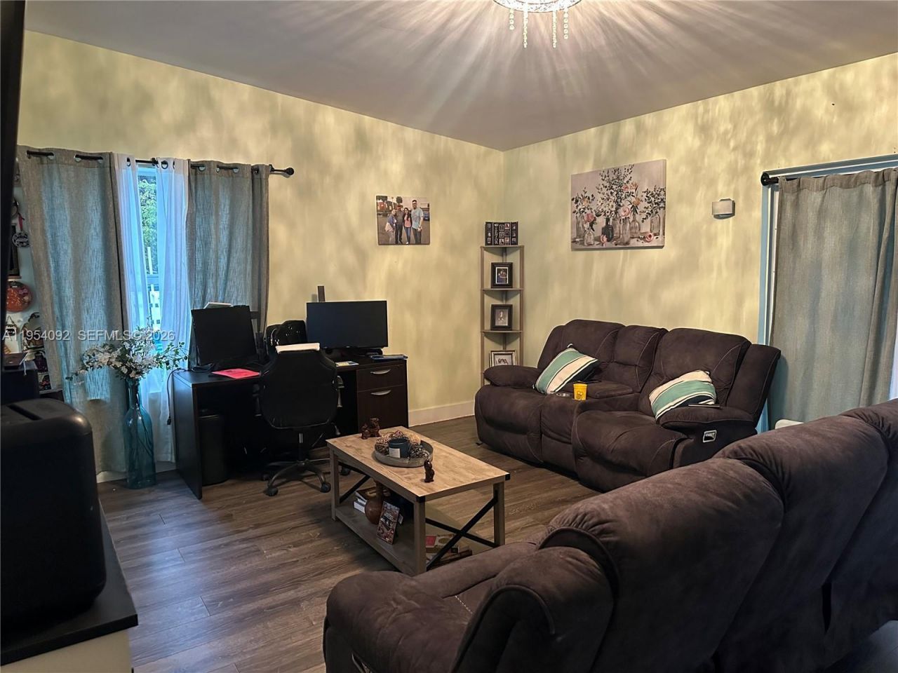 5700 SW 54th Ter, Davie, FL 33314 Photo