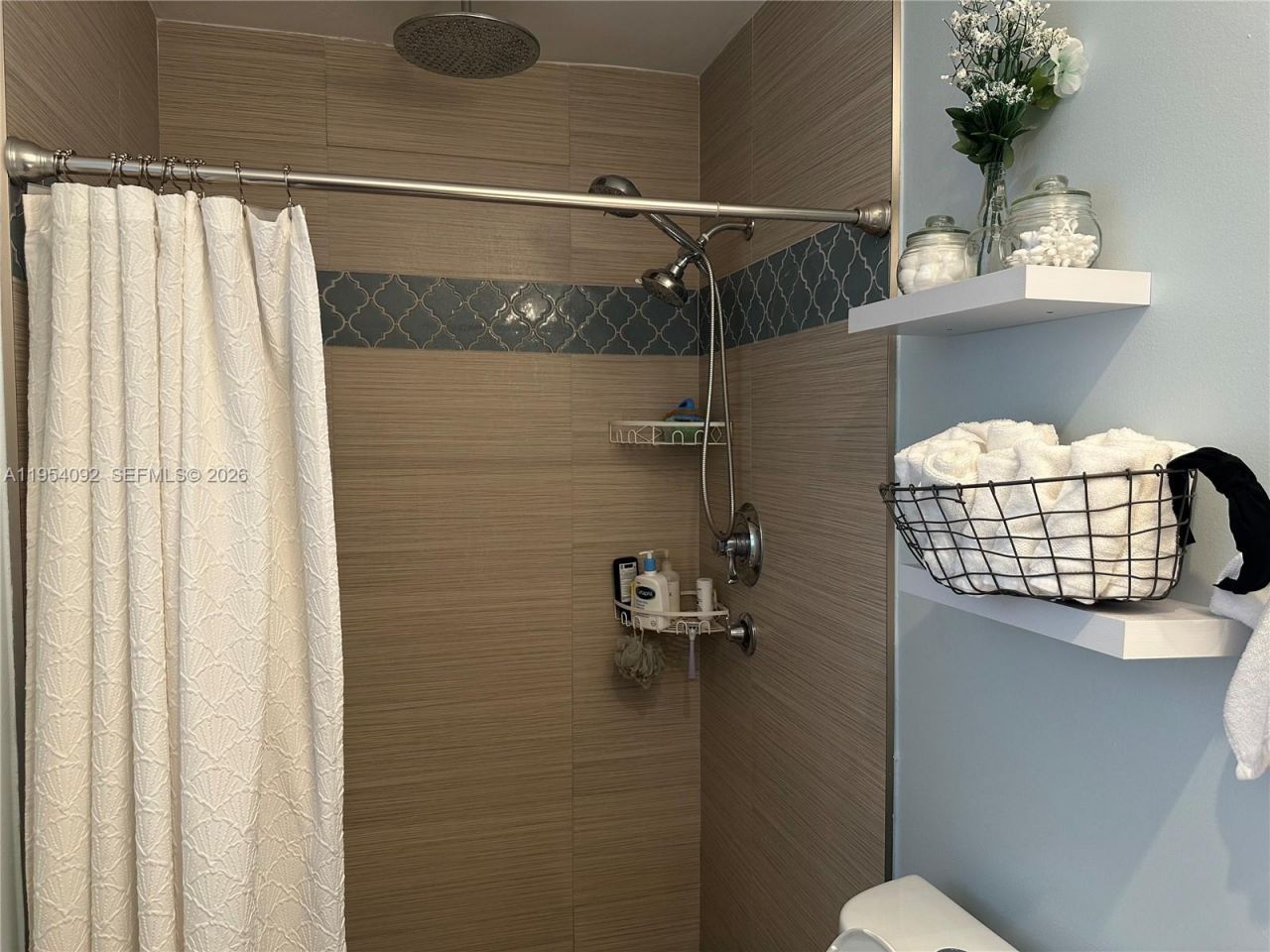 5700 SW 54th Ter, Davie, FL 33314 Photo