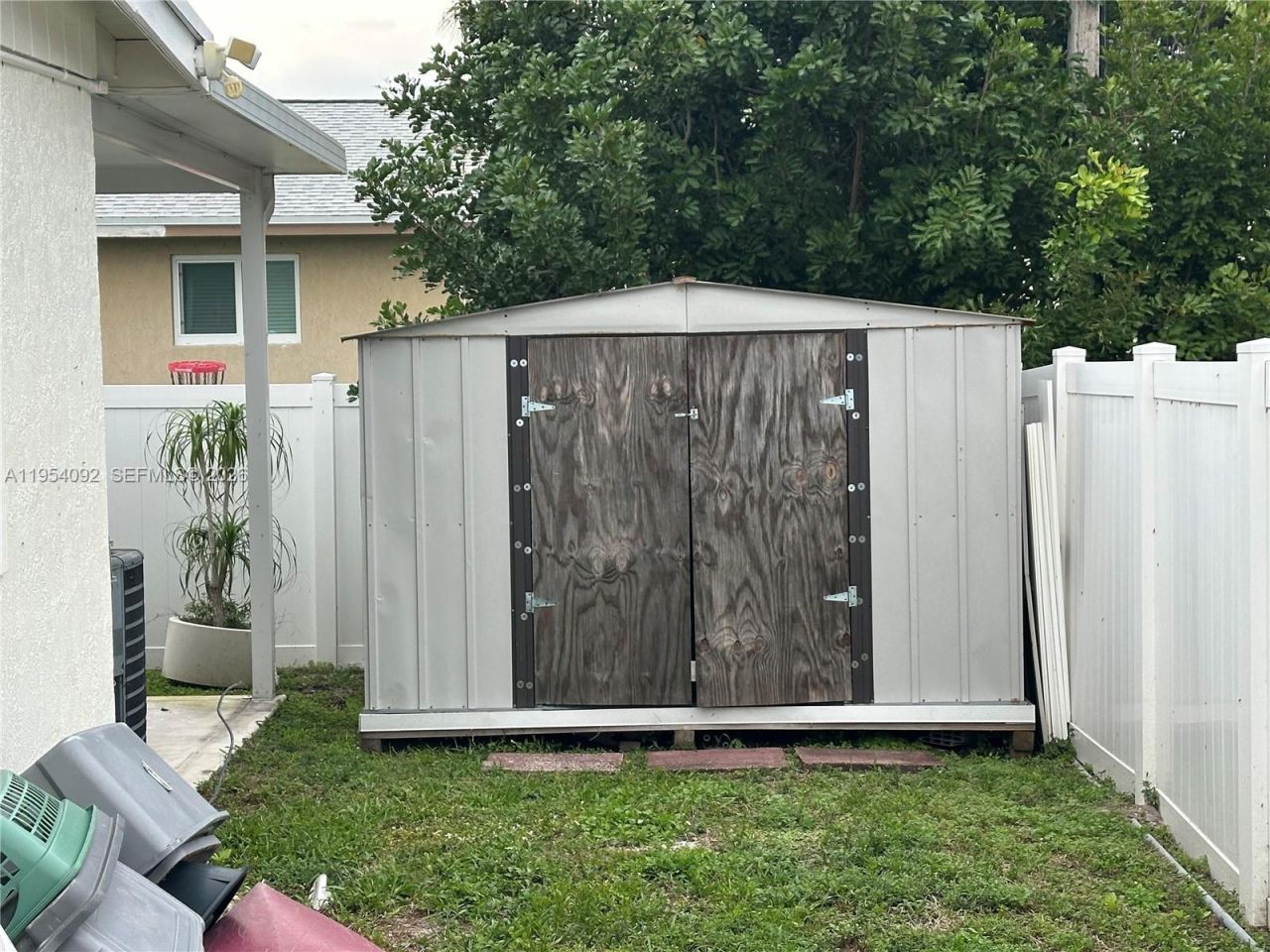 5700 SW 54th Ter, Davie, FL 33314 Photo