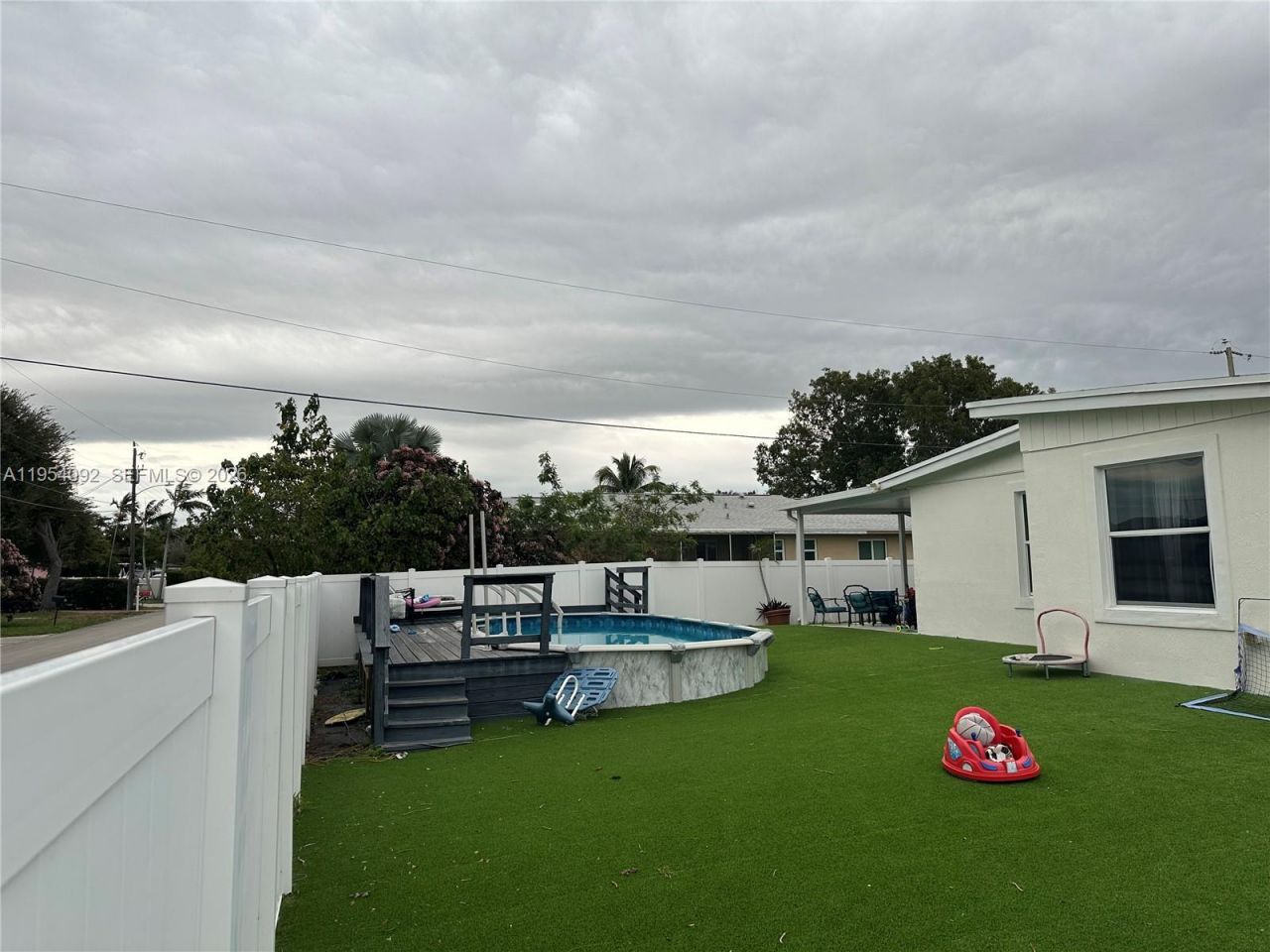 5700 SW 54th Ter, Davie, FL 33314 Photo