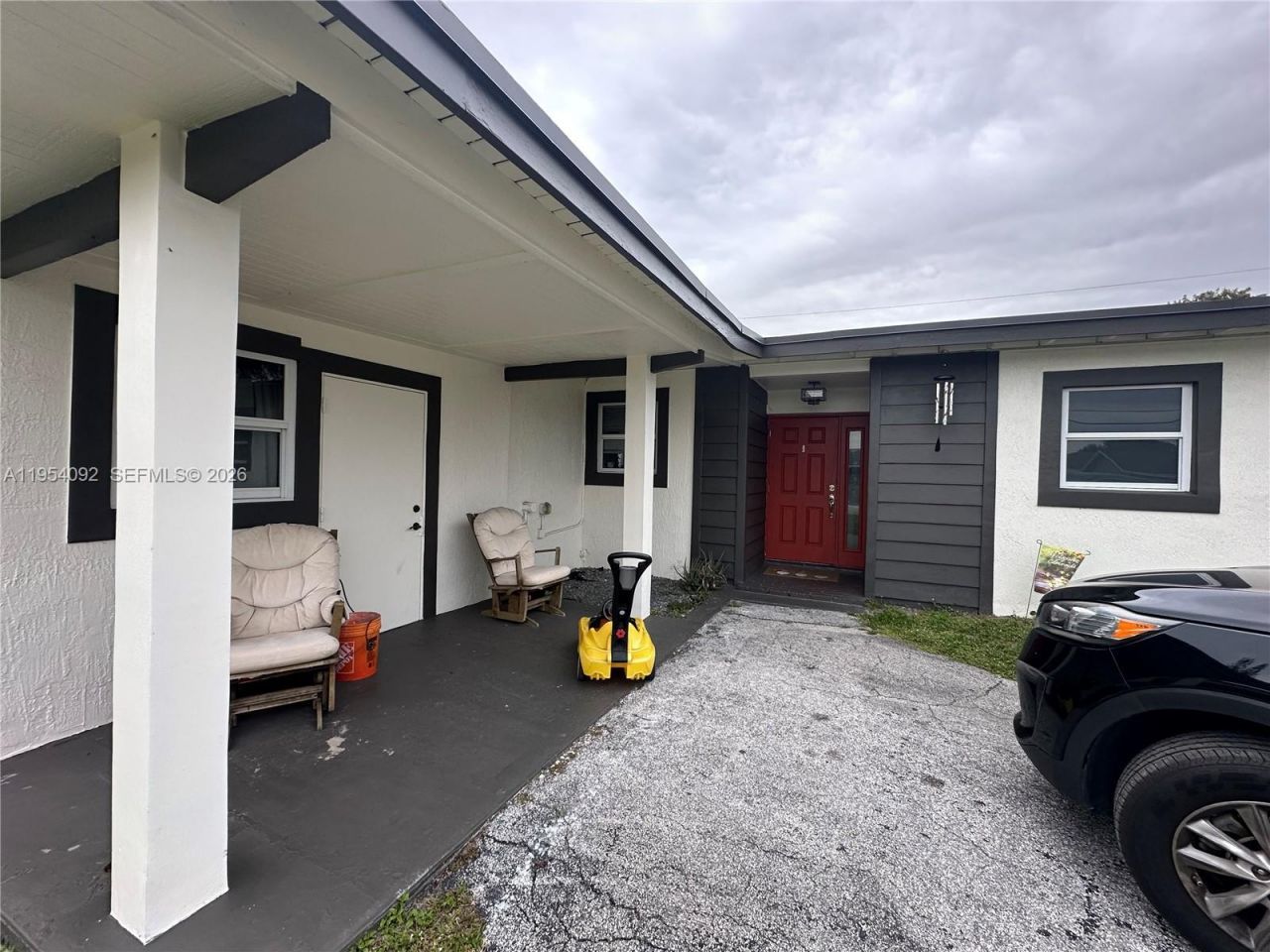 5700 SW 54th Ter, Davie, FL 33314 Photo