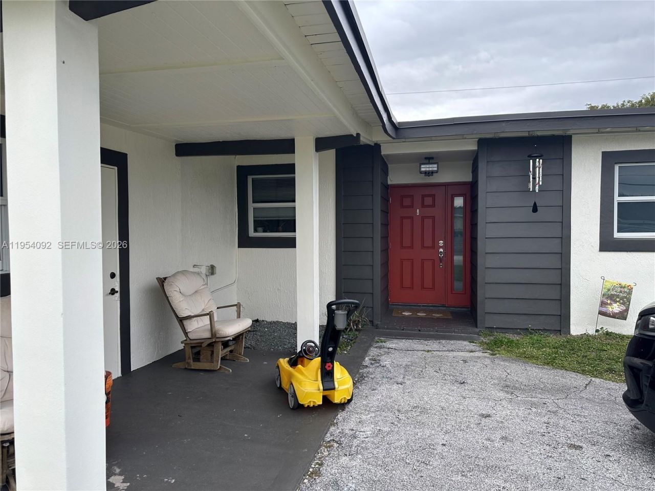 5700 SW 54th Ter, Davie, FL 33314 Photo