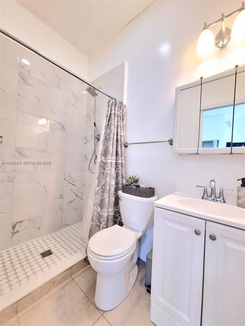 13249 SW 200th Ter, Unit 1, Miami, FL 33177 Photo