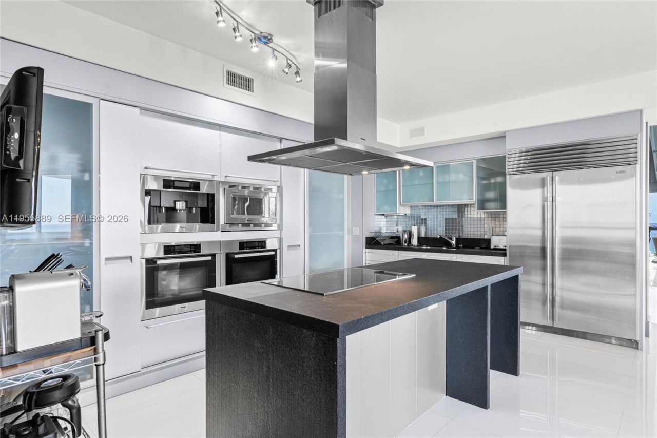 18201 Collins Ave, Unit 709, Sunny Isles Beach, FL 33160 Photo