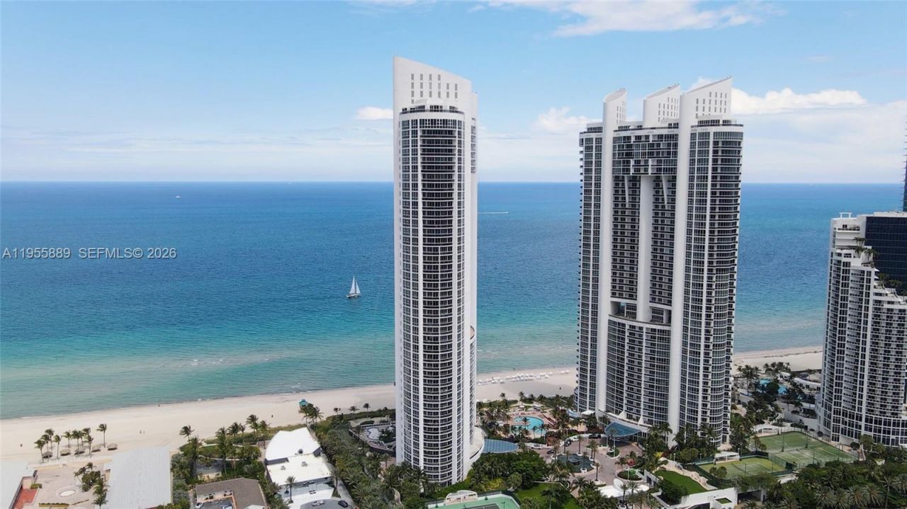 18201 Collins Ave, Unit 709, Sunny Isles Beach, FL 33160 Photo
