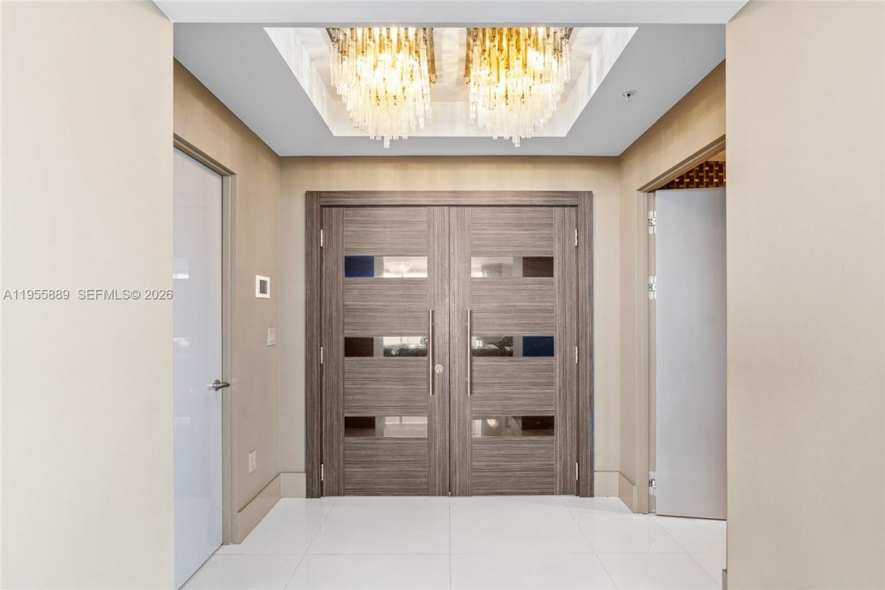 18201 Collins Ave, Unit 709, Sunny Isles Beach, FL 33160 Photo