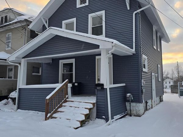 1013 Mahlon Street, Lansing, MI 48906