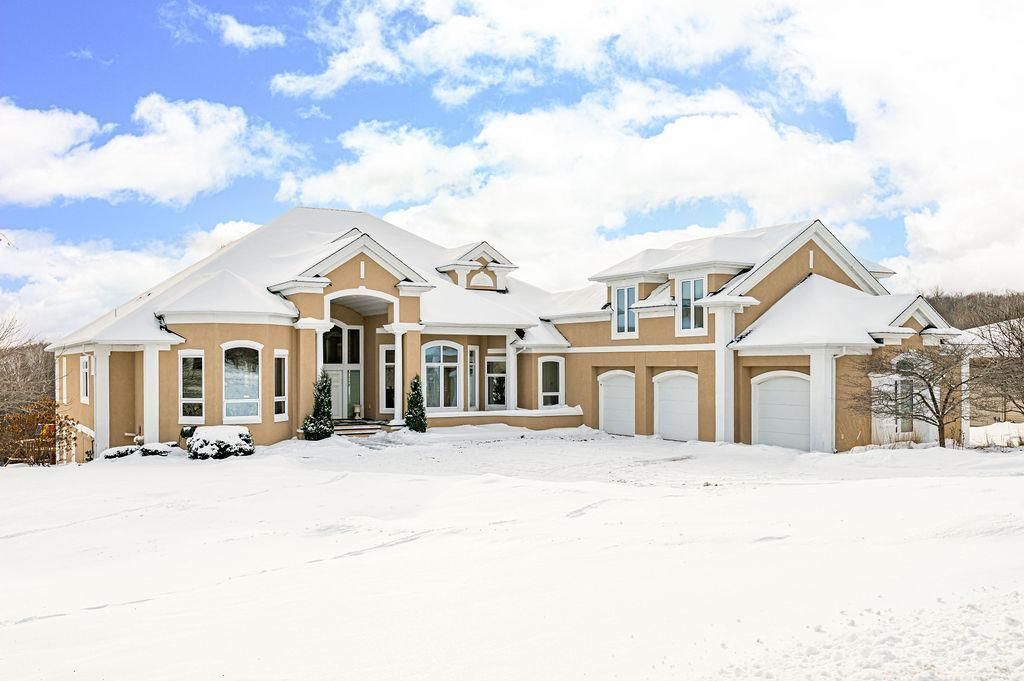 560 Marshall Street, Duluth, MN 55803 Main Photo