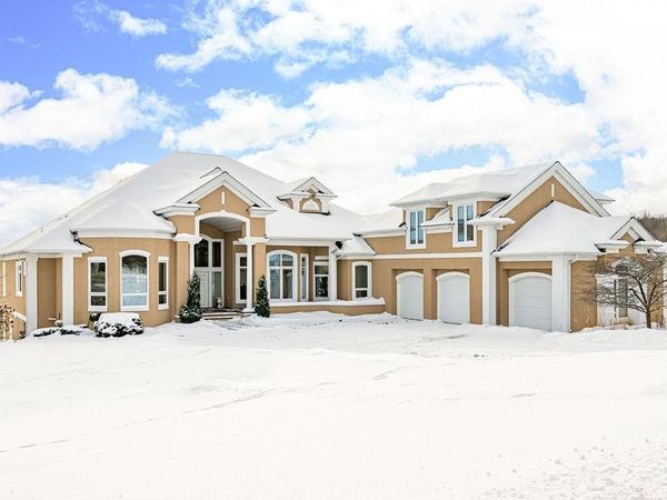 560 Marshall Street, Duluth, MN 55803