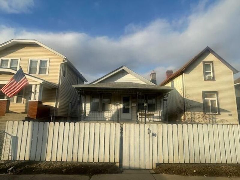 1046 Bellows Avenue, Columbus, OH 43223 Photo 1