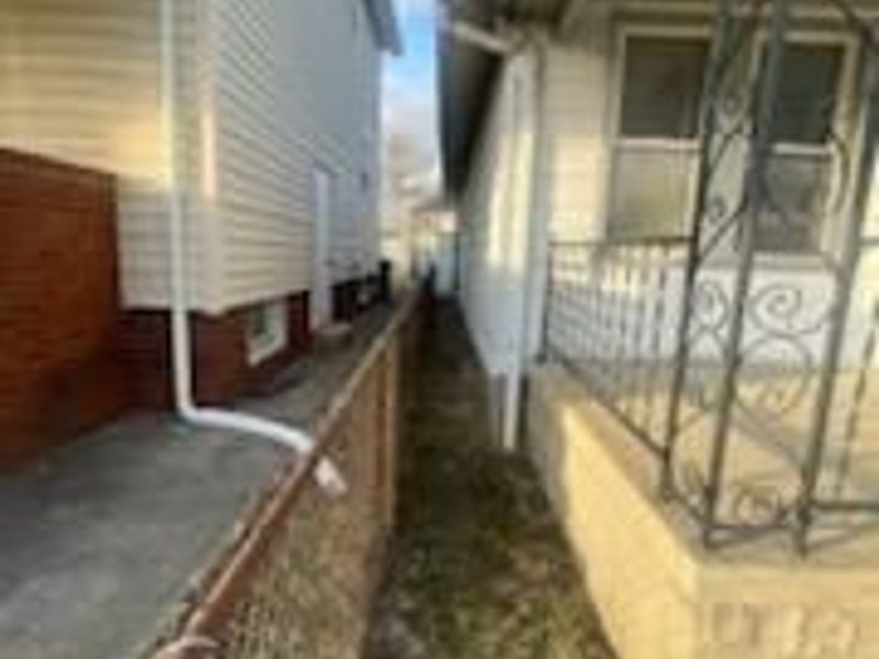 1046 Bellows Avenue, Columbus, OH 43223 Photo 2