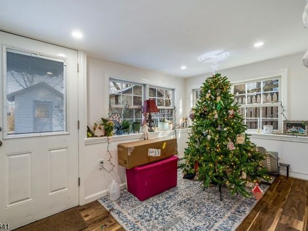 20 Alpine Rd, Montville, NJ 07082