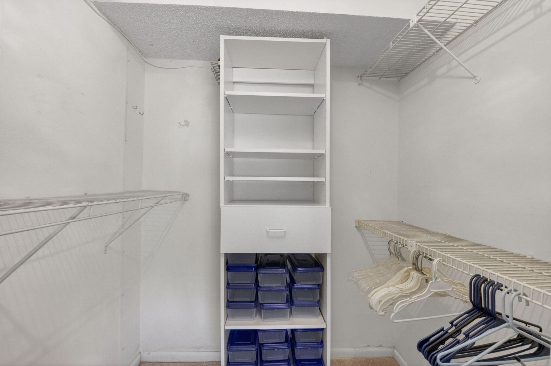 27 Abbey Lane, Unit 207, Delray Beach, FL 33446 Photo