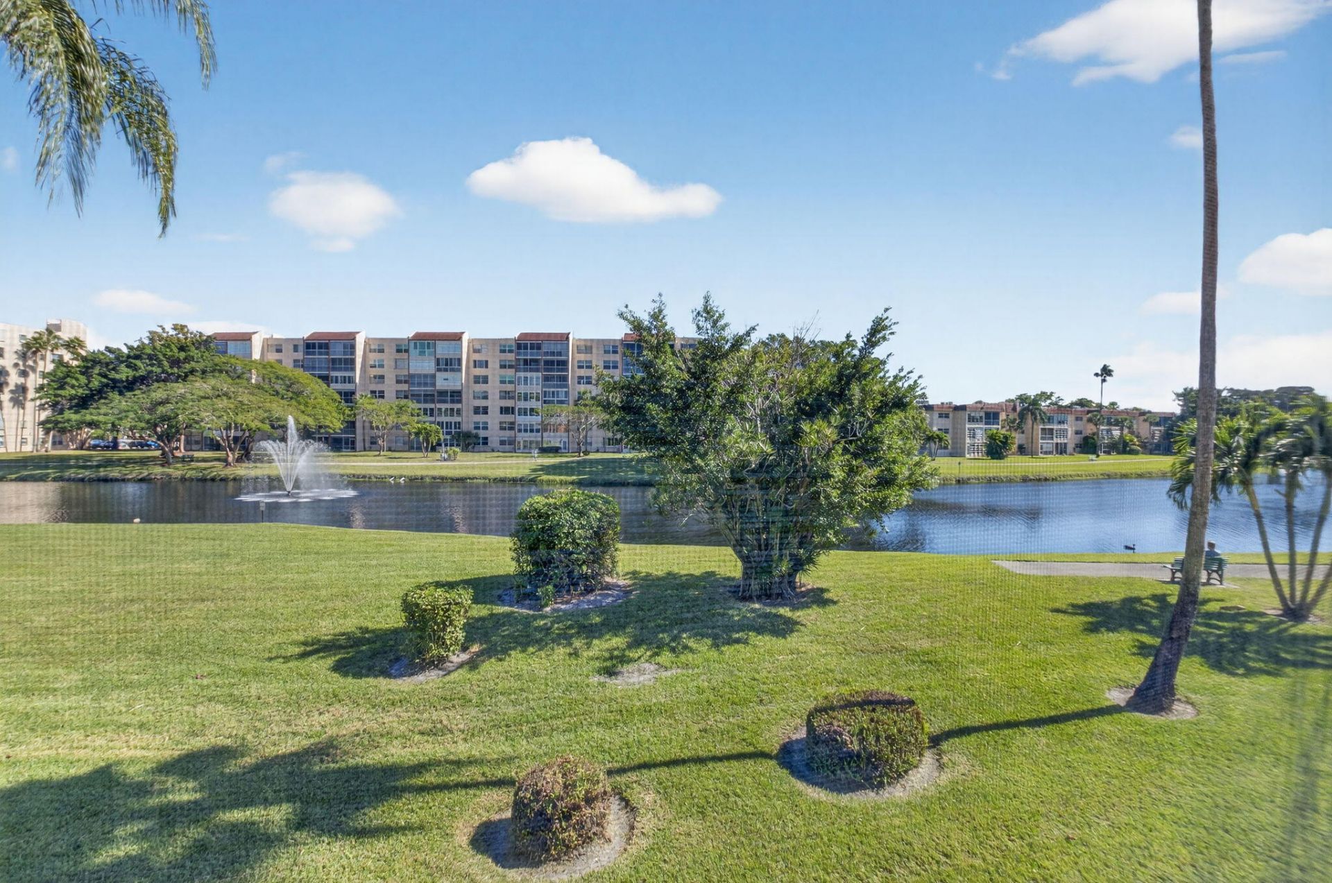 27 Abbey Lane, Unit 207, Delray Beach, FL 33446 Photo