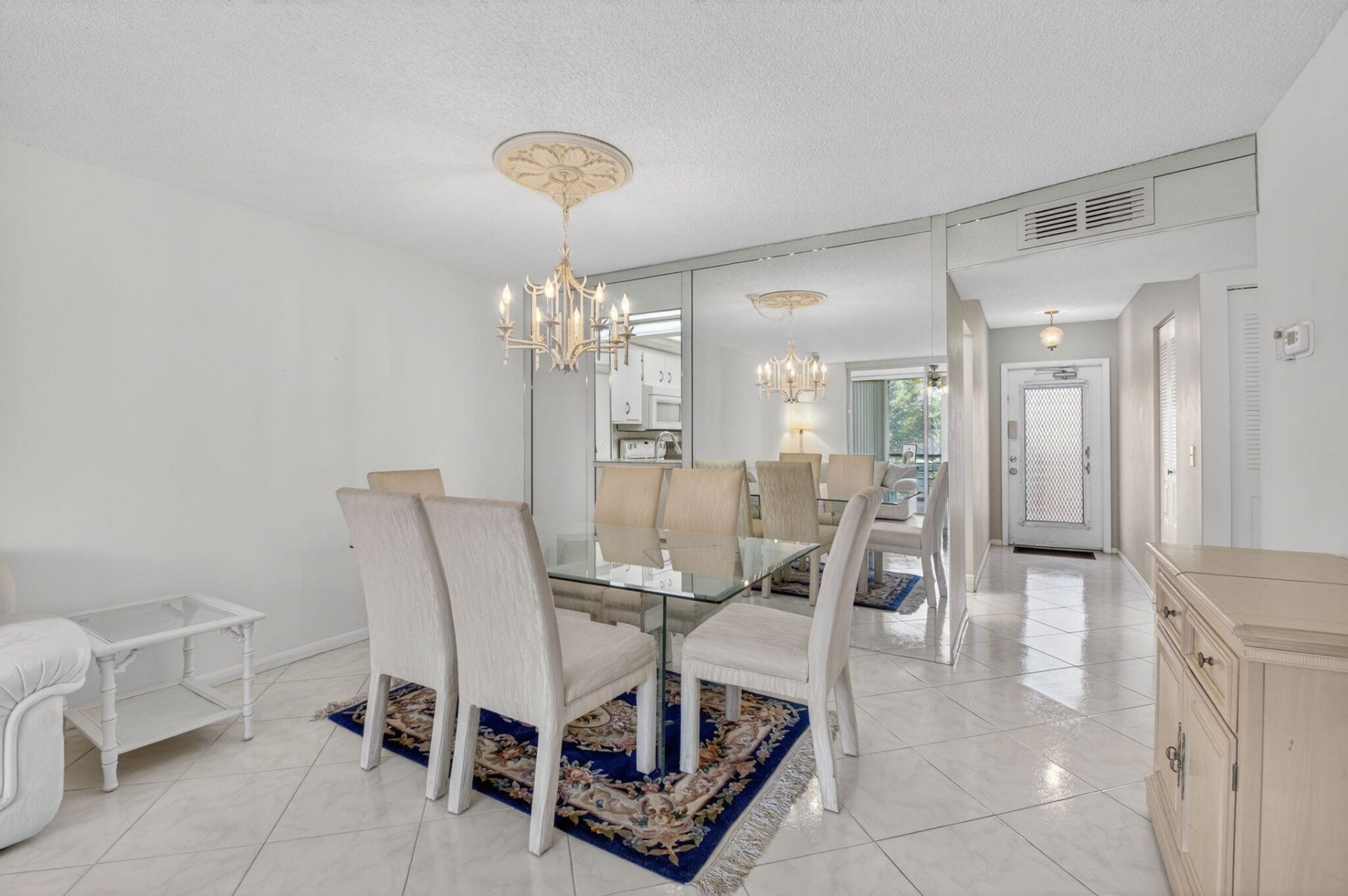 27 Abbey Lane, Unit 207, Delray Beach, FL 33446 Photo
