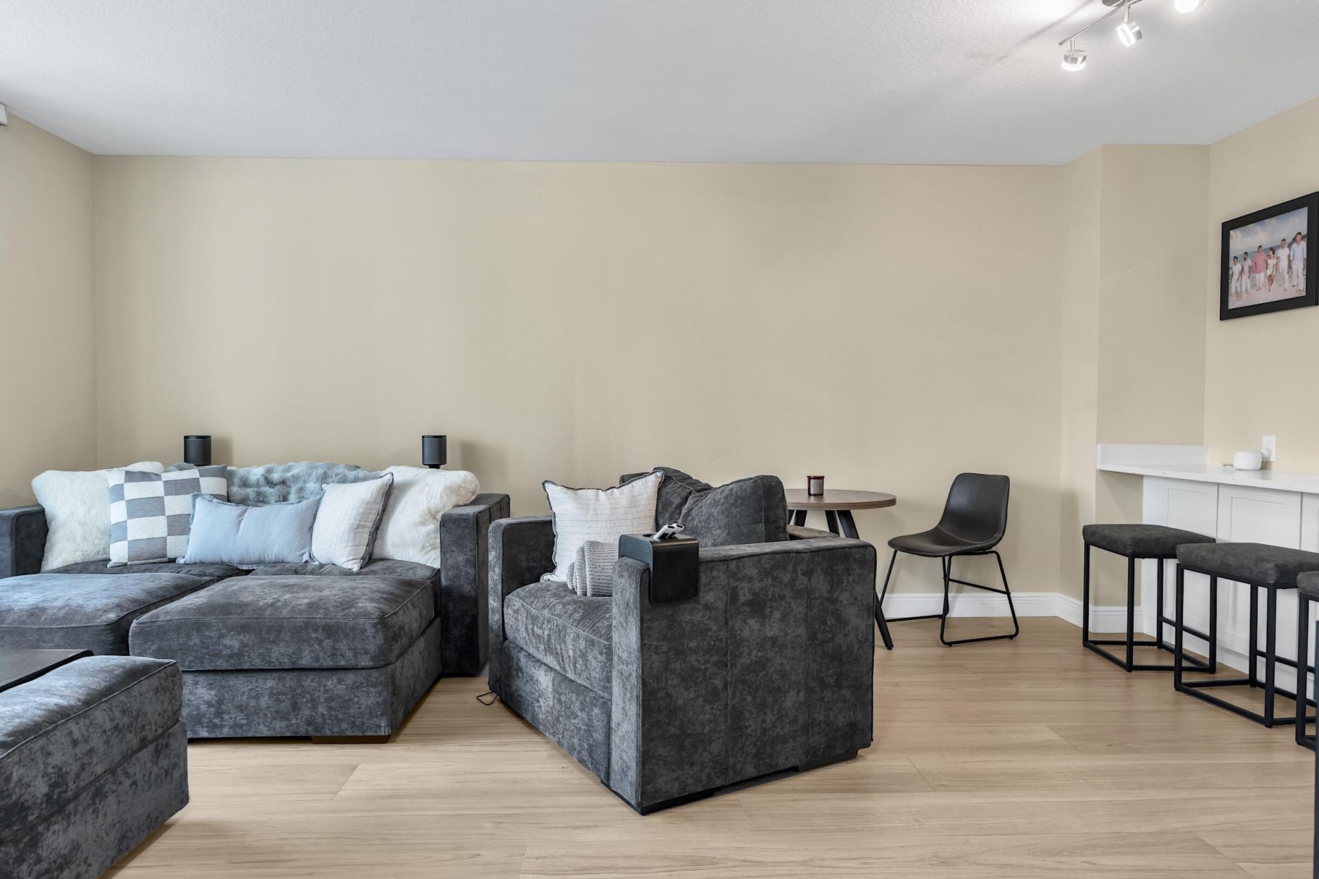 347 N New River Drive E, Unit 1007, Fort Lauderdale, FL 33301 Photo