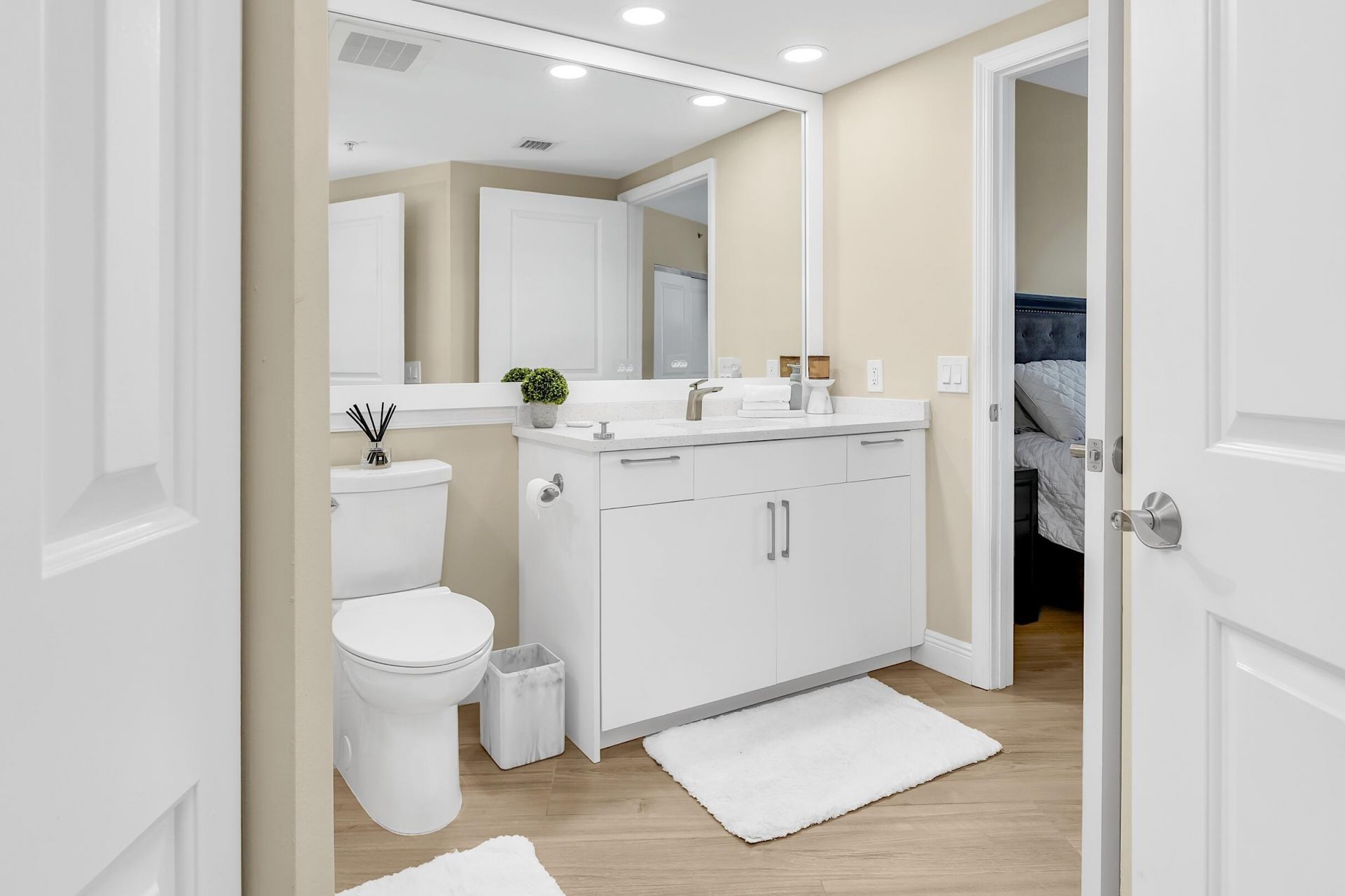 347 N New River Drive E, Unit 1007, Fort Lauderdale, FL 33301 Photo