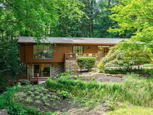 1860 Meredith Drive NW, Atlanta, GA 30318