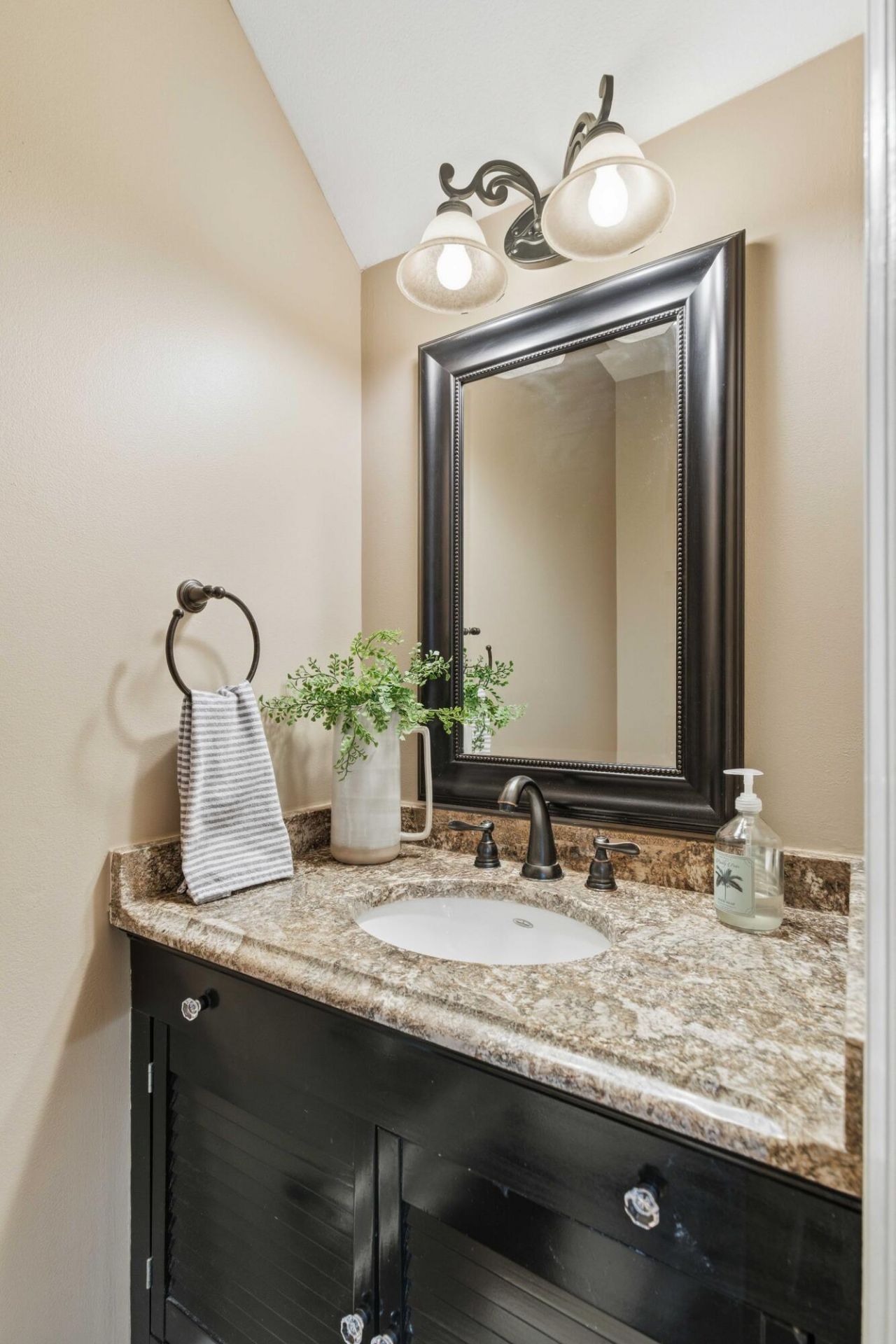 79 Society Street Photo 13