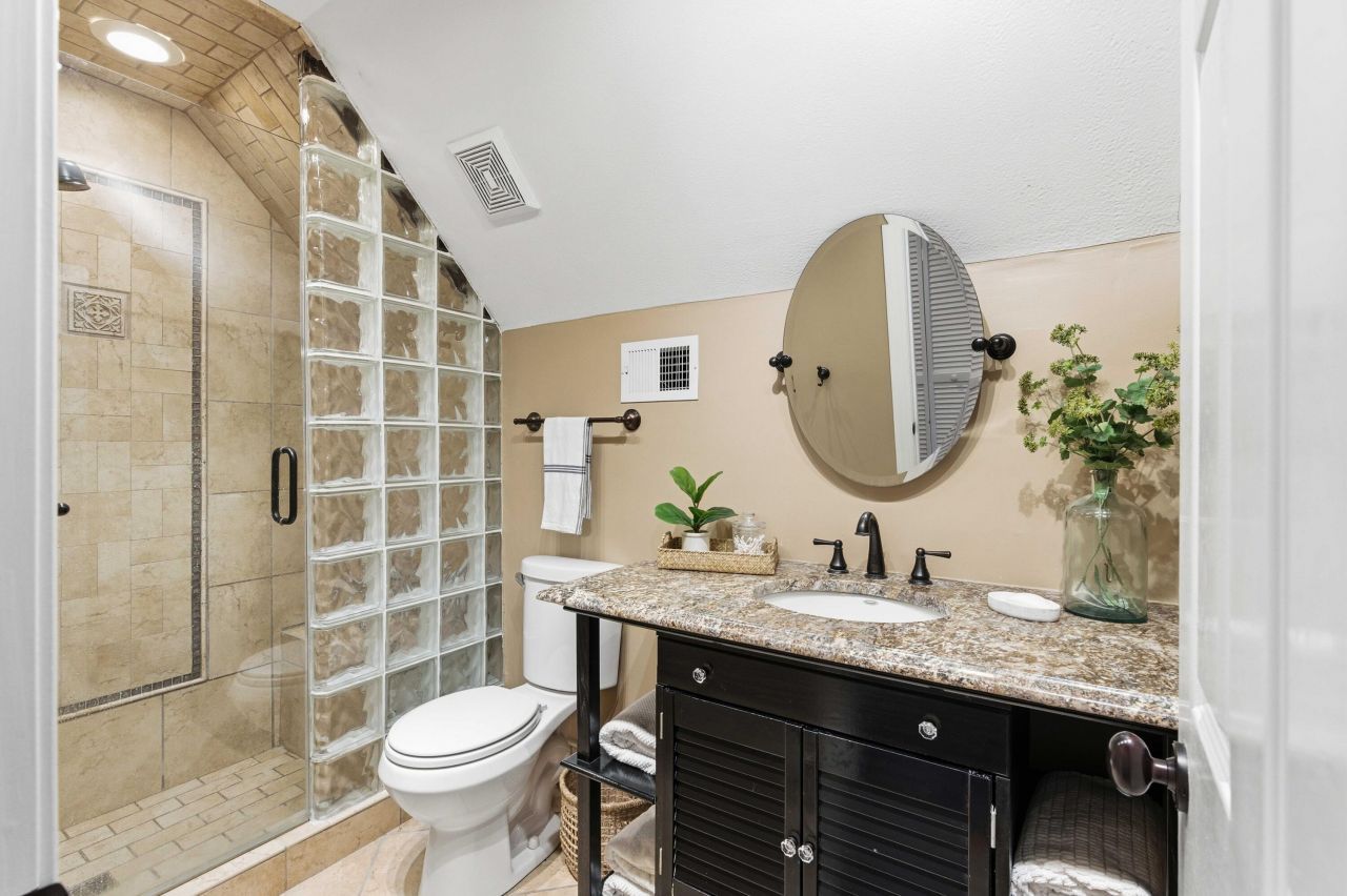 79 Society Street Photo 18