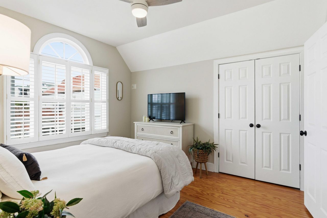 79 Society Street Photo 22