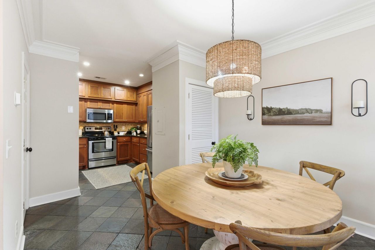 79 Society Street Photo 9