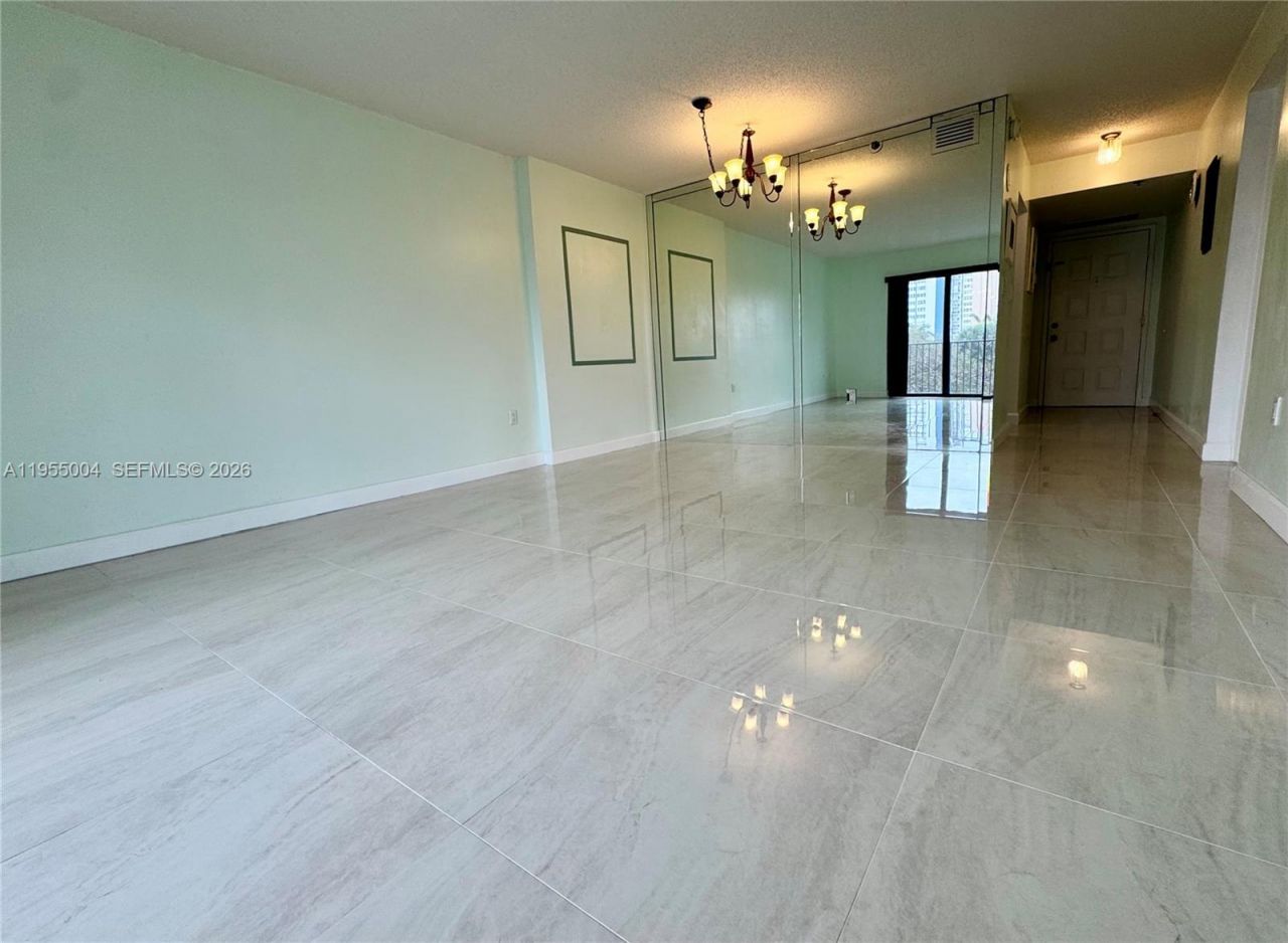 1201 S Ocean Dr, Unit 318S, Hollywood, FL 33019 Photo