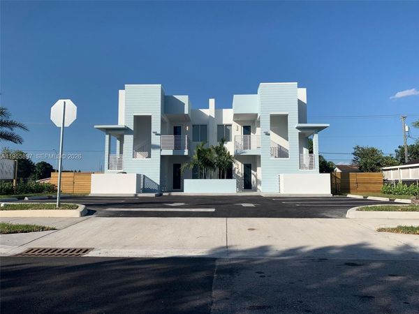 803 E 28th St, Unit 803, Hialeah, FL 33013