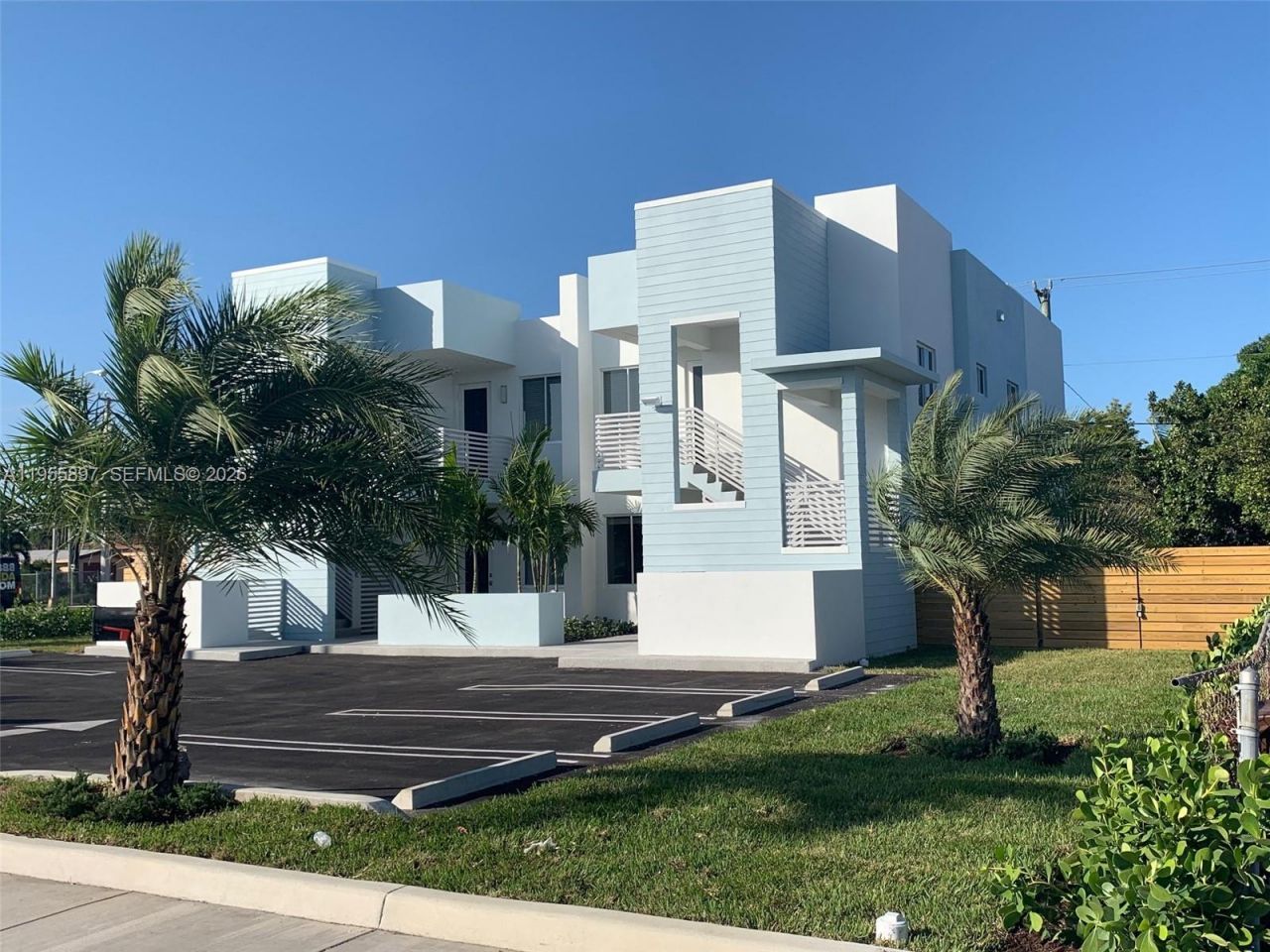 803 E 28th St, Unit 803, Hialeah, FL 33013 Photo