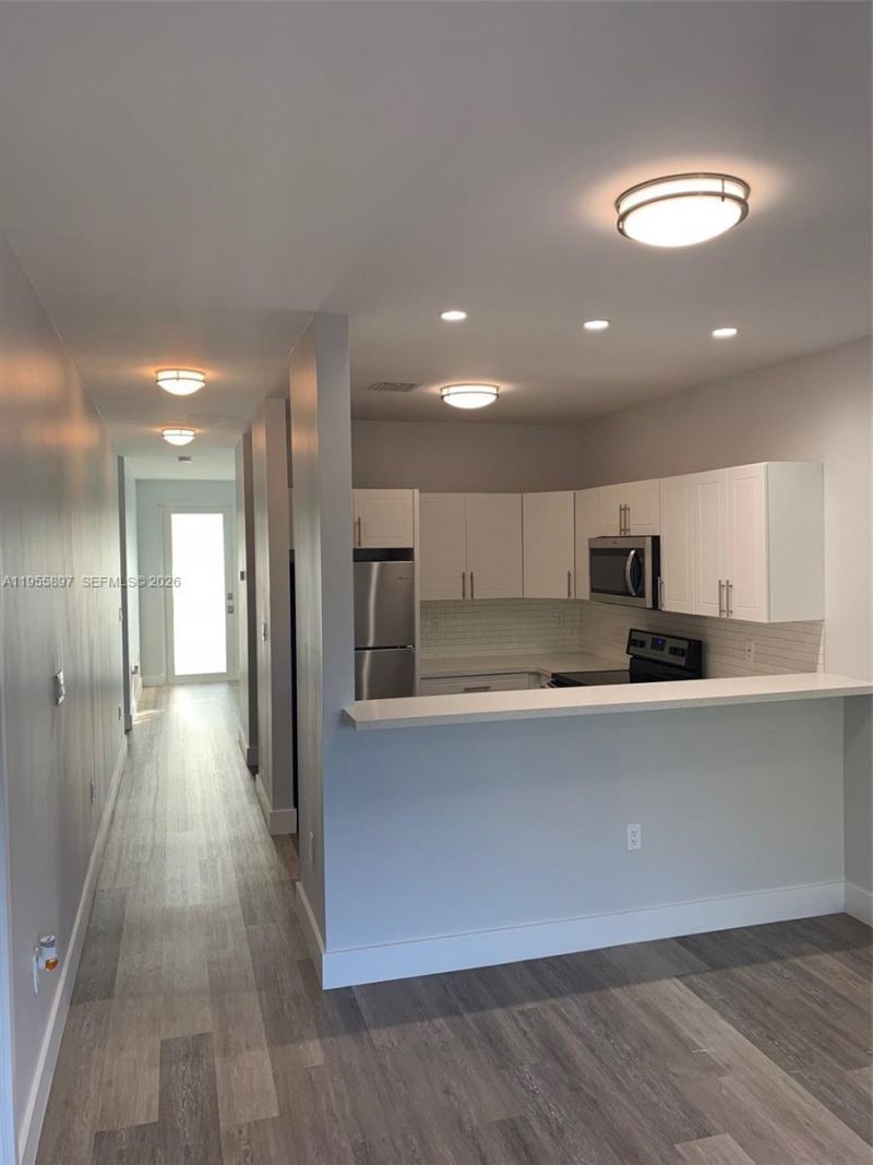 803 E 28th St, Unit 803, Hialeah, FL 33013 Photo