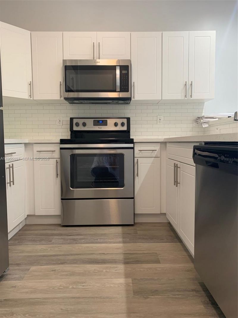 803 E 28th St, Unit 803, Hialeah, FL 33013 Photo