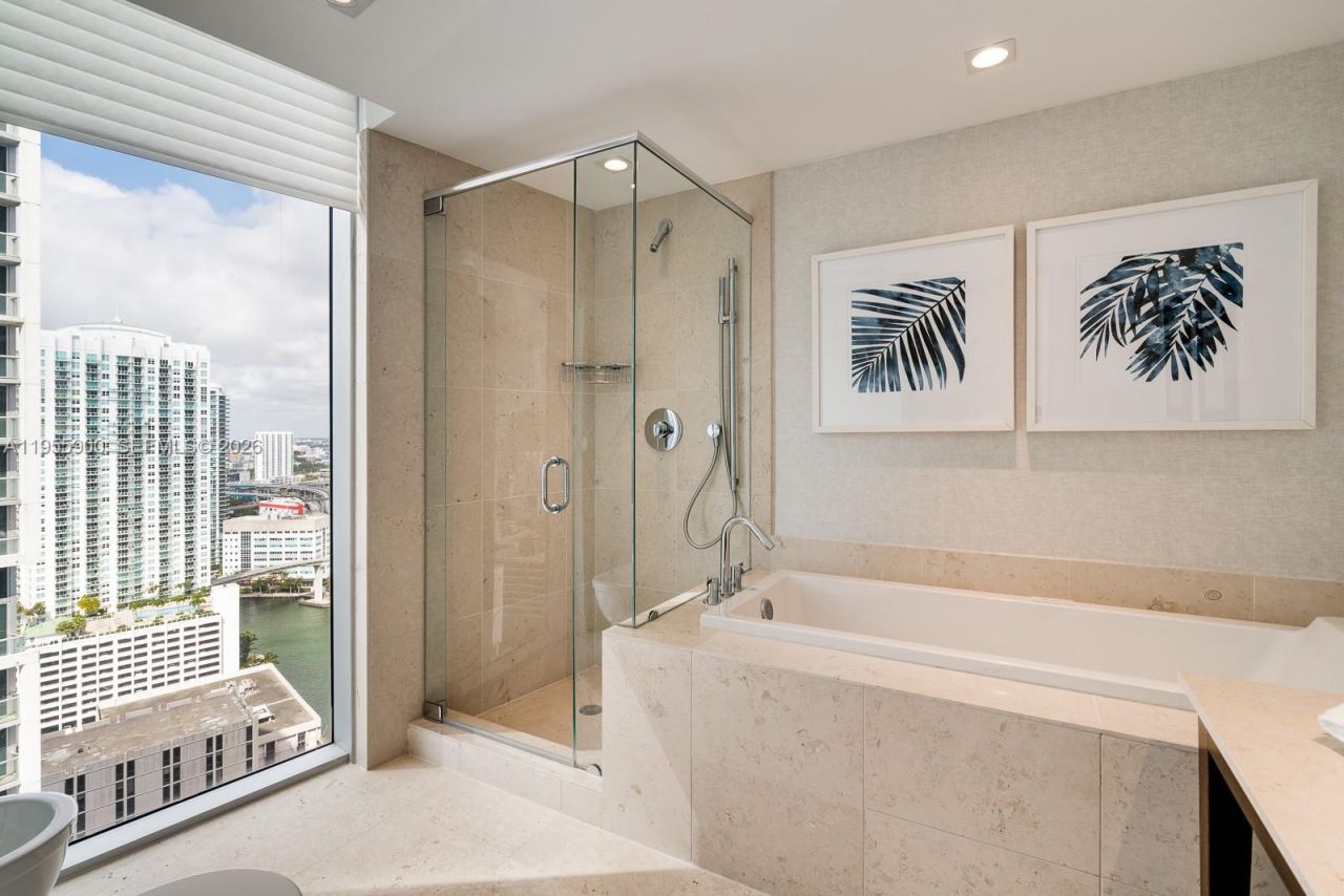 475 Brickell Ave, Unit 3013, Miami, FL 33131 Photo