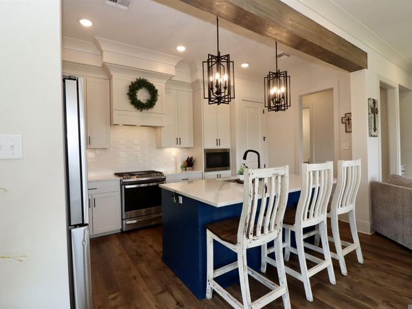 3084 Parkside Ln, St Francisville, LA 70775