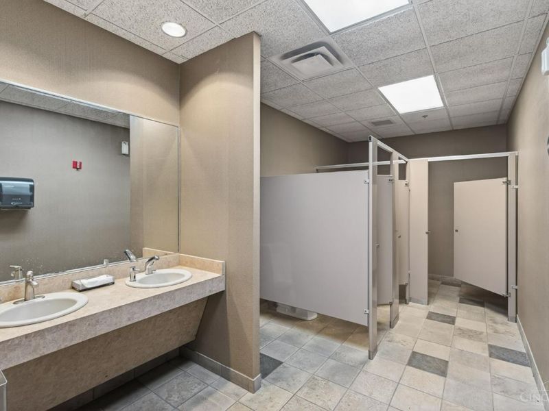 10641 Techwoods Circle, Blue Ash, OH 45242 Photo 41