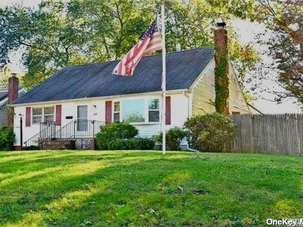 62 Murdock Street, South Huntington, NY 11746