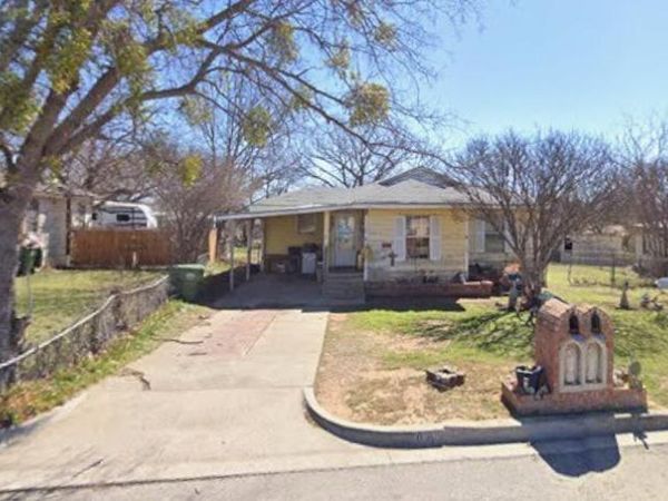 2006 20th Street, Mineral Wells, TX 76067