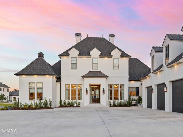 101 Rio Ridge Drive , Lafayette, LA 70508