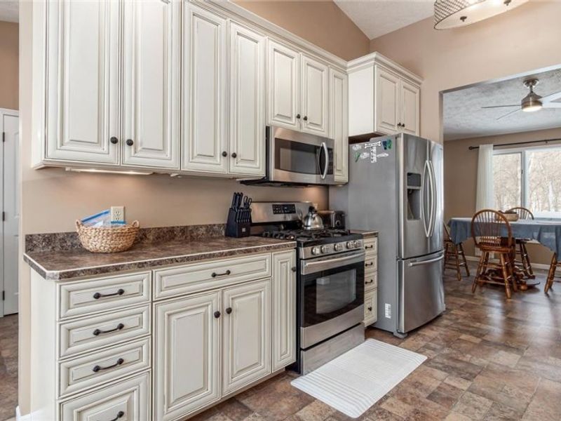 2955 Tarkman Drive, Nashport, OH 43830 Photo 12