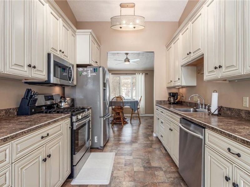 2955 Tarkman Drive, Nashport, OH 43830 Photo 13