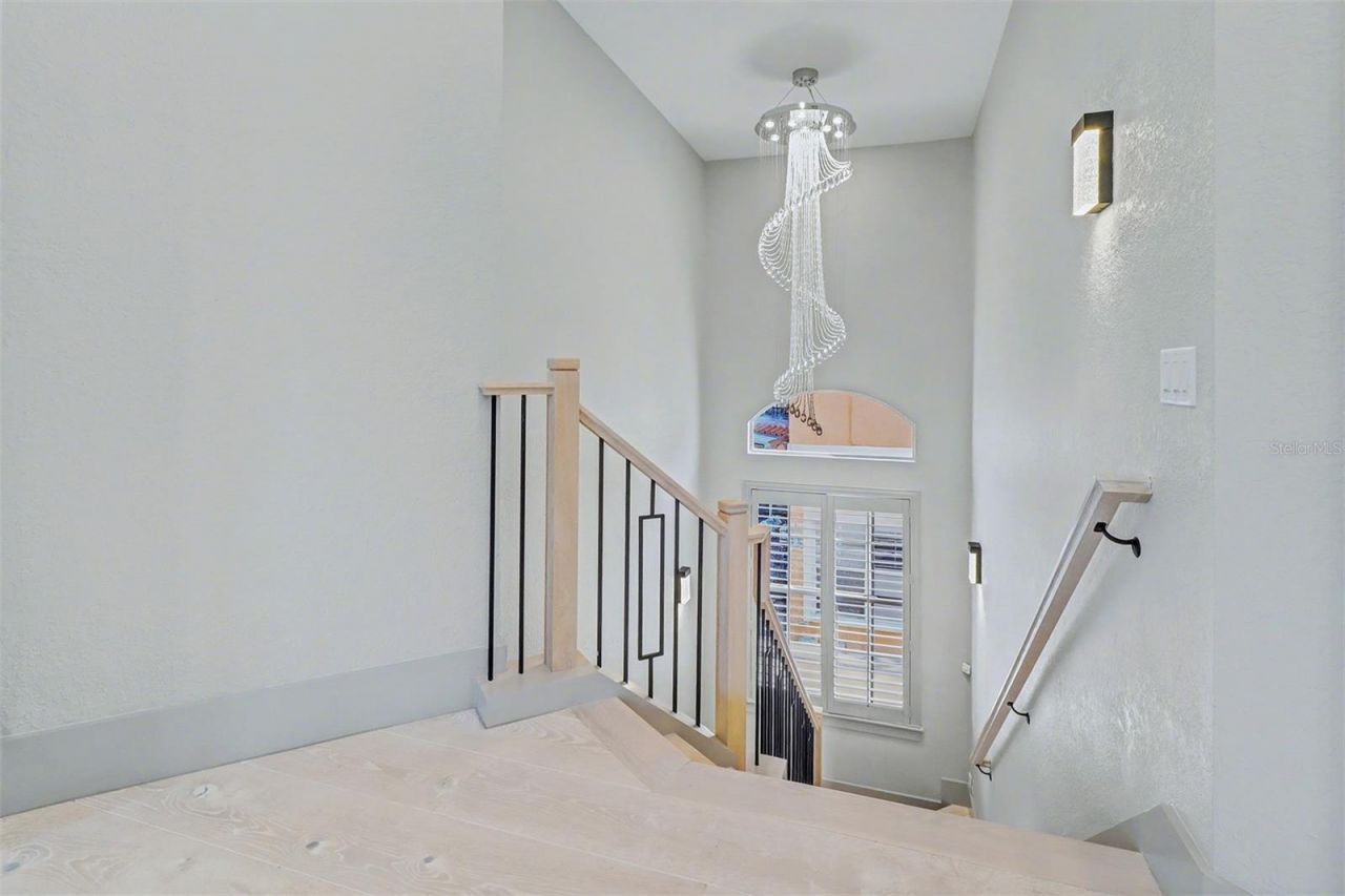 4635 Dolphin Cay Lane S, Saint Petersburg, FL 33711 Photo