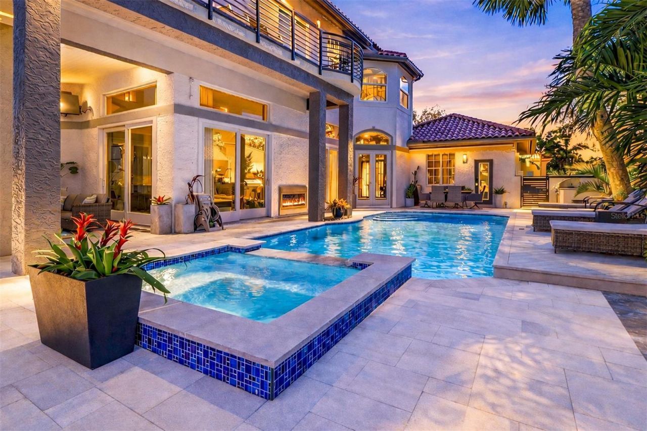 4635 Dolphin Cay Lane S, Saint Petersburg, FL 33711 Photo