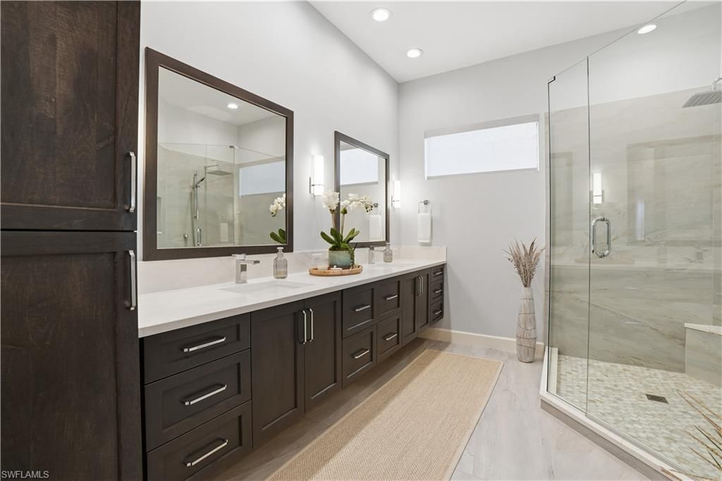 8665 Dilillo Ct, Naples, FL 34119 Photo