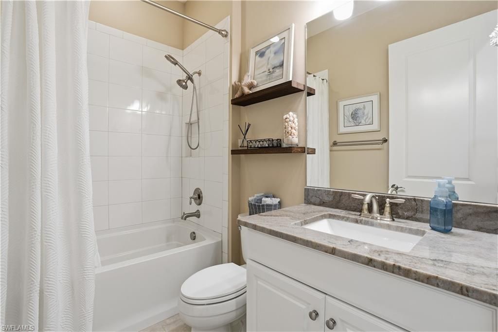 8665 Dilillo Ct, Naples, FL 34119 Photo